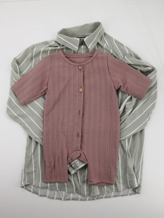 Upcycling Nähanleitung: Baby Overall aus Männerhemd nähen