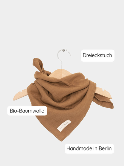 Small Organic Muslin Cloth – Sahara, hand-sewn in Berlin from lightweight organic cotton. Ideal for everyday use and suitable for adults and children, approximately 52 x 52 cm.