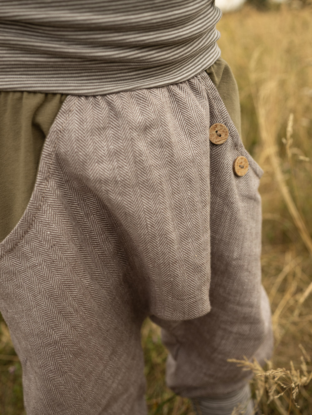 Knickerbocker herringbone with colorful pockets