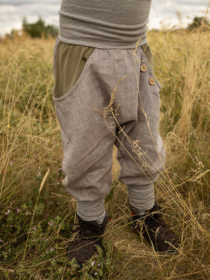 Knickerbocker herringbone with colorful pockets