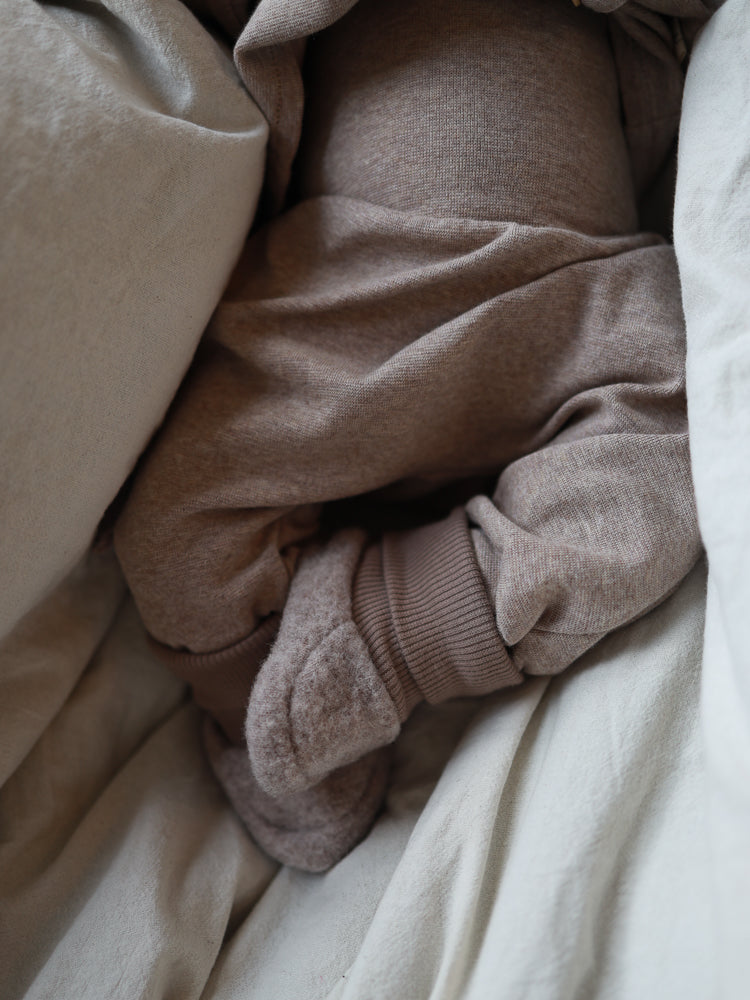 petit cochon Babyknicker aus weichem, meliertem Feinstrick-Jersey in Beige mit bequemen Bündchen