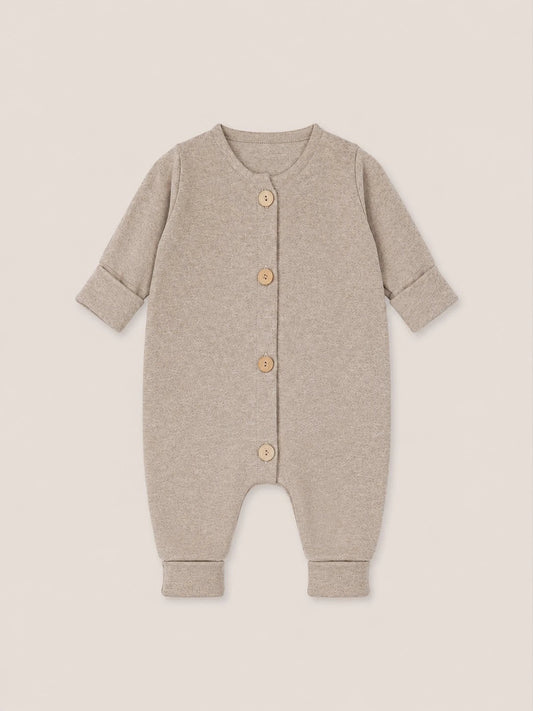 petit cochon Mini Overall aus beigem meliertem Feinstrick-Jersey mit Holzknöpfen für Babys