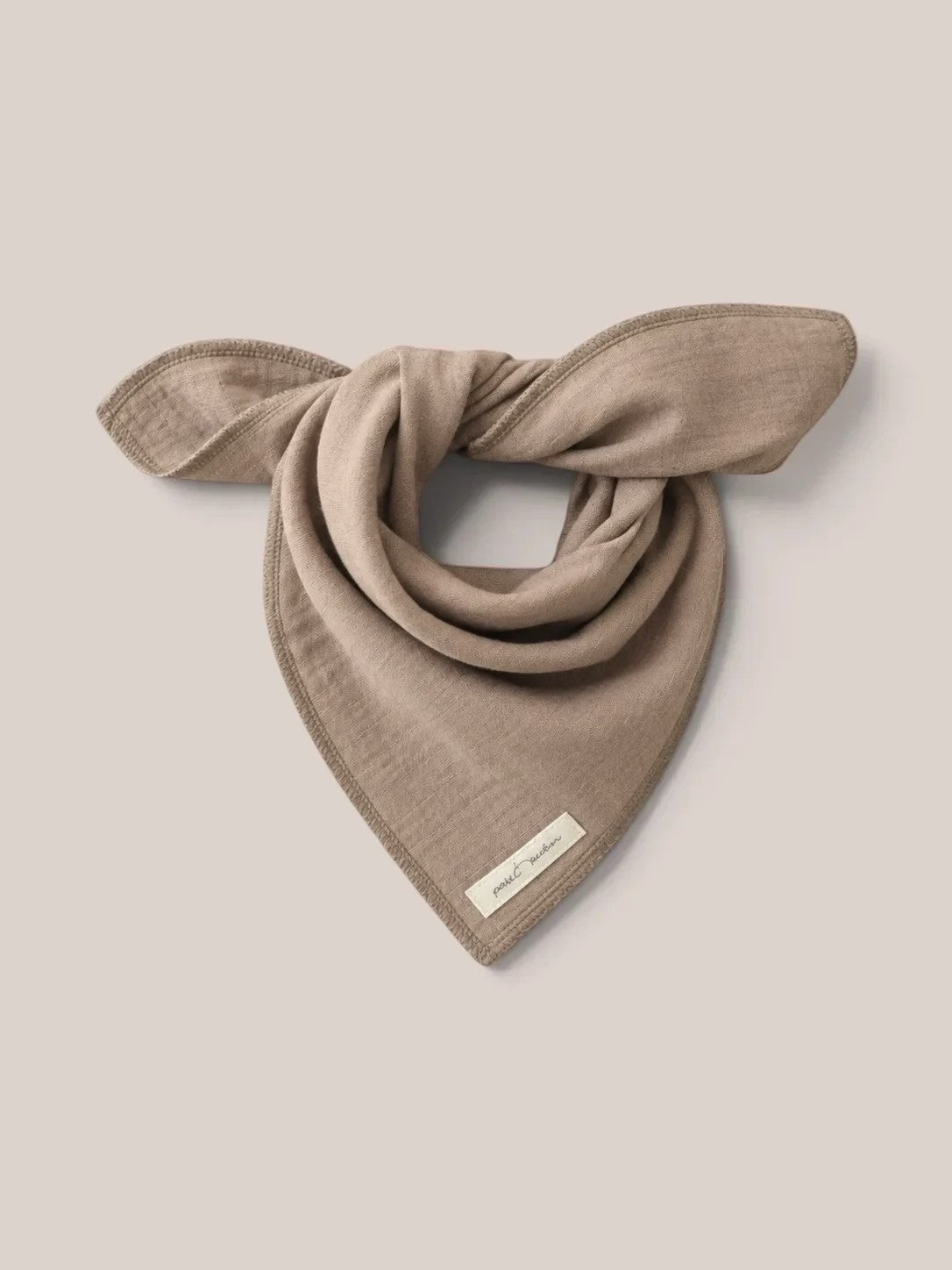 petit cochon Musselintuch in Beige aus weicher Baumwolle, handgenähtes quadratisches Halstuch für Kinder und Erwachsene