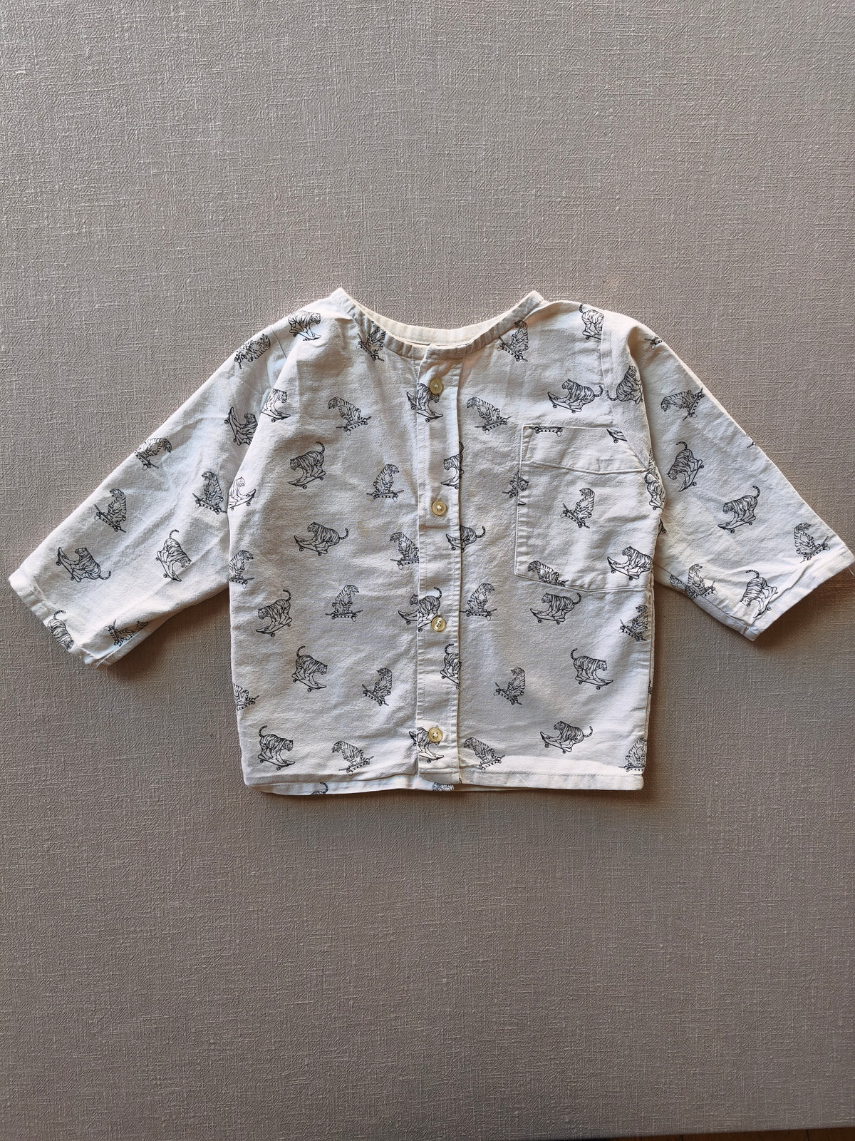 Upcycling Hemd Tiger Gr 3Y