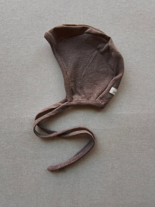 Babyhäubchen Feinstrick Praline Gr 2-4Y