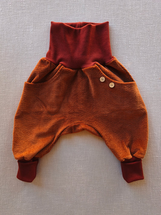 Knickerbocker Breitcord Rost mit Rippbündchen Gr 2Y